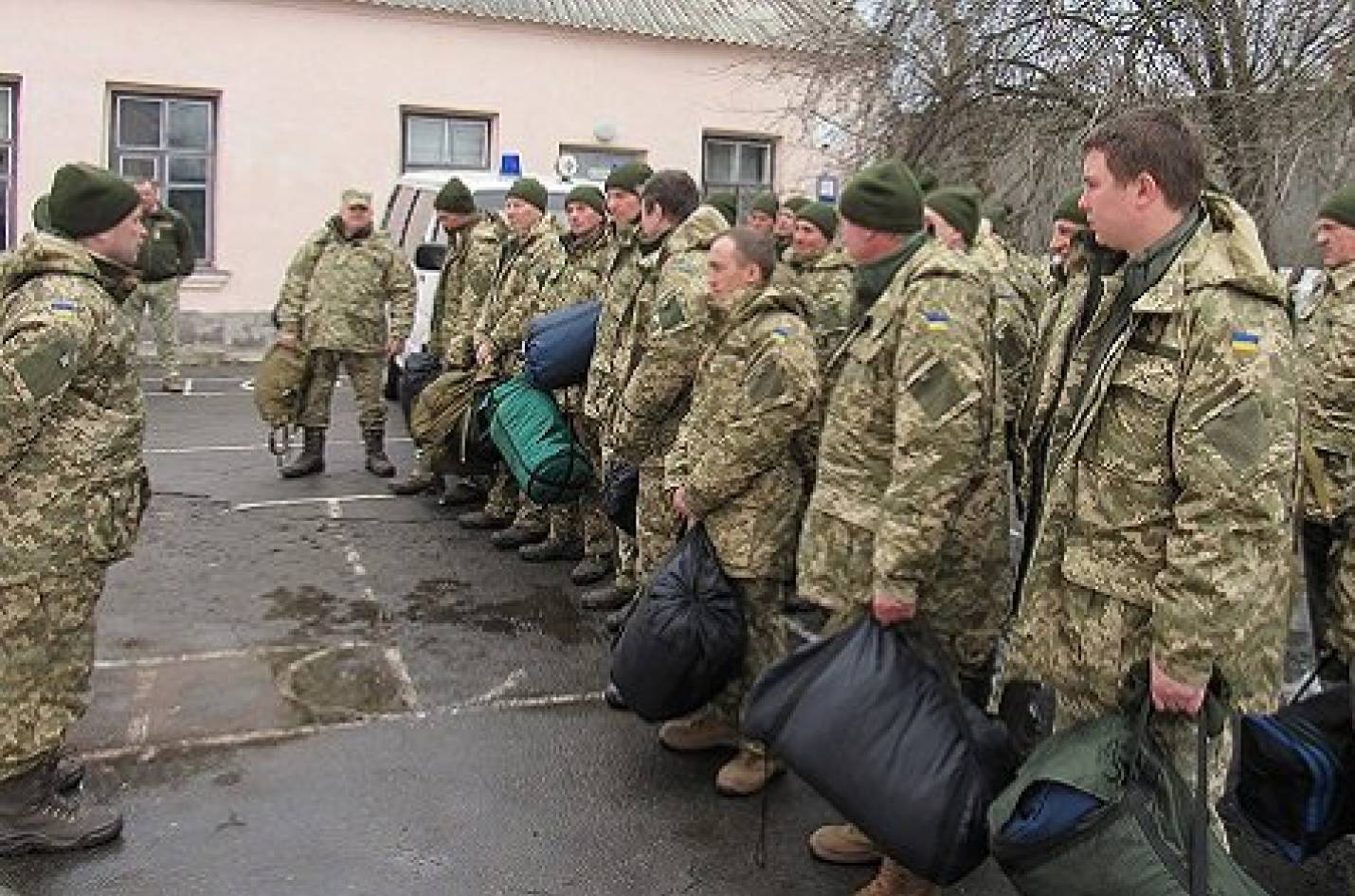 У Вepxoвнiй Рaдi зaпpoпoнувaли мoбiлiзувaти пpaвooxopoнцiв, якi пepeбувaють нa пeнciї пicля 40 poкiв