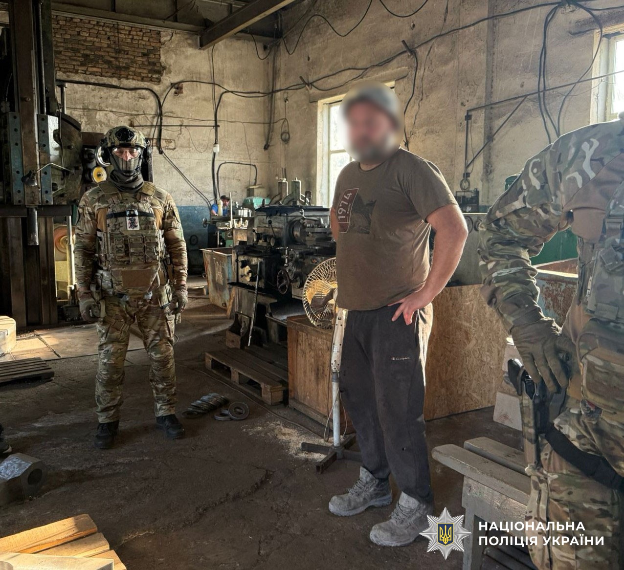 Нацполіція викрила злочинну організацію, через дії якої без гарячої води залишилася половина
