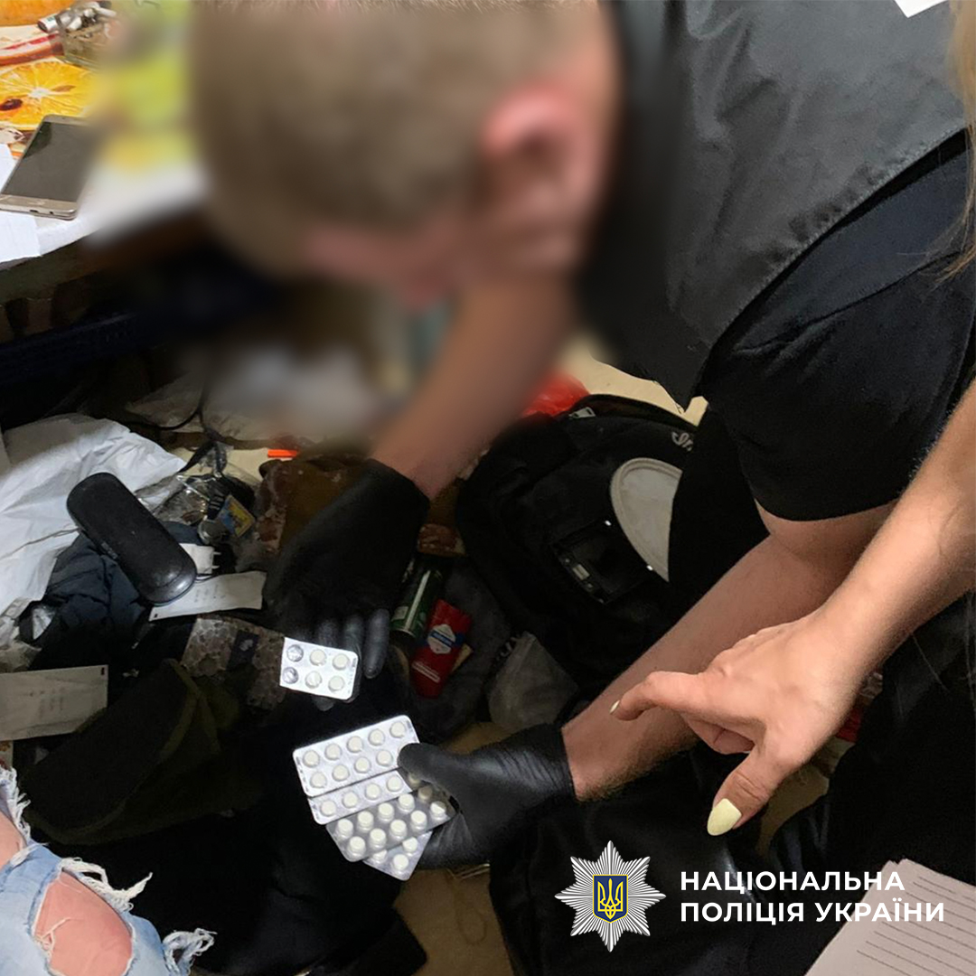На Кіровоградщині поліцейські викрили злочинне угруповання, причетне до серії вимагань, крадіжок та розбоїв